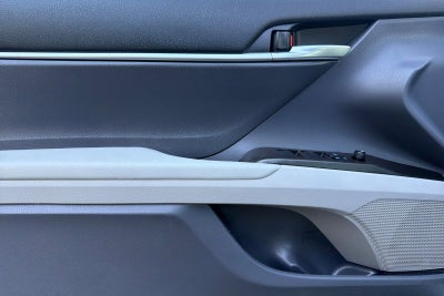 2022 Toyota Camry Hybrid LE