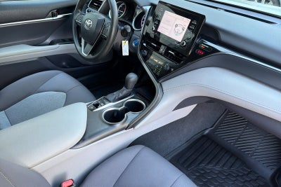 2022 Toyota Camry Hybrid LE