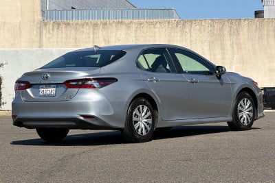 2022 Toyota Camry Hybrid LE