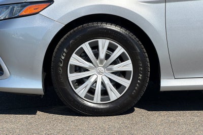 2022 Toyota Camry Hybrid LE