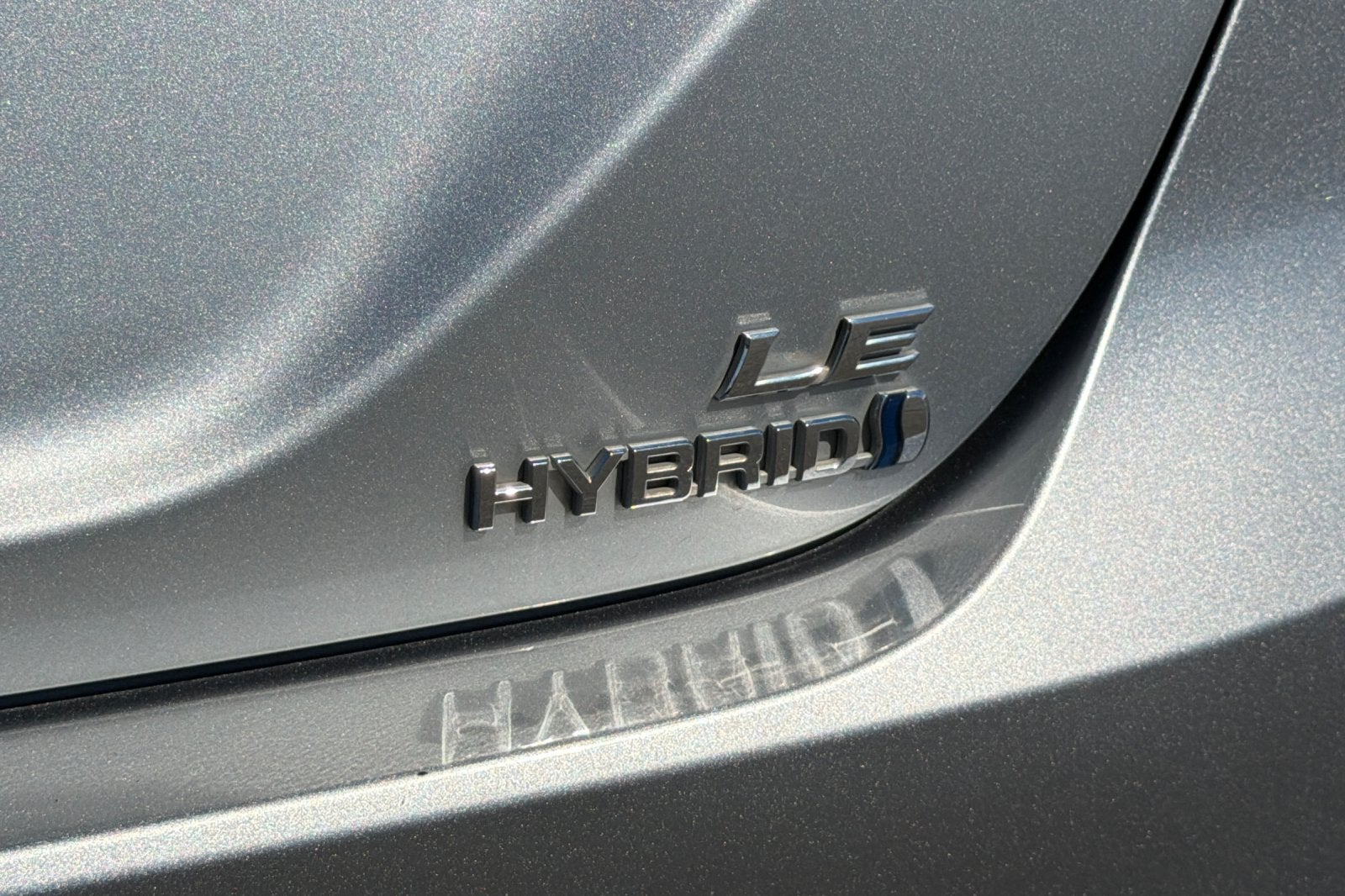 2022 Toyota Camry Hybrid LE