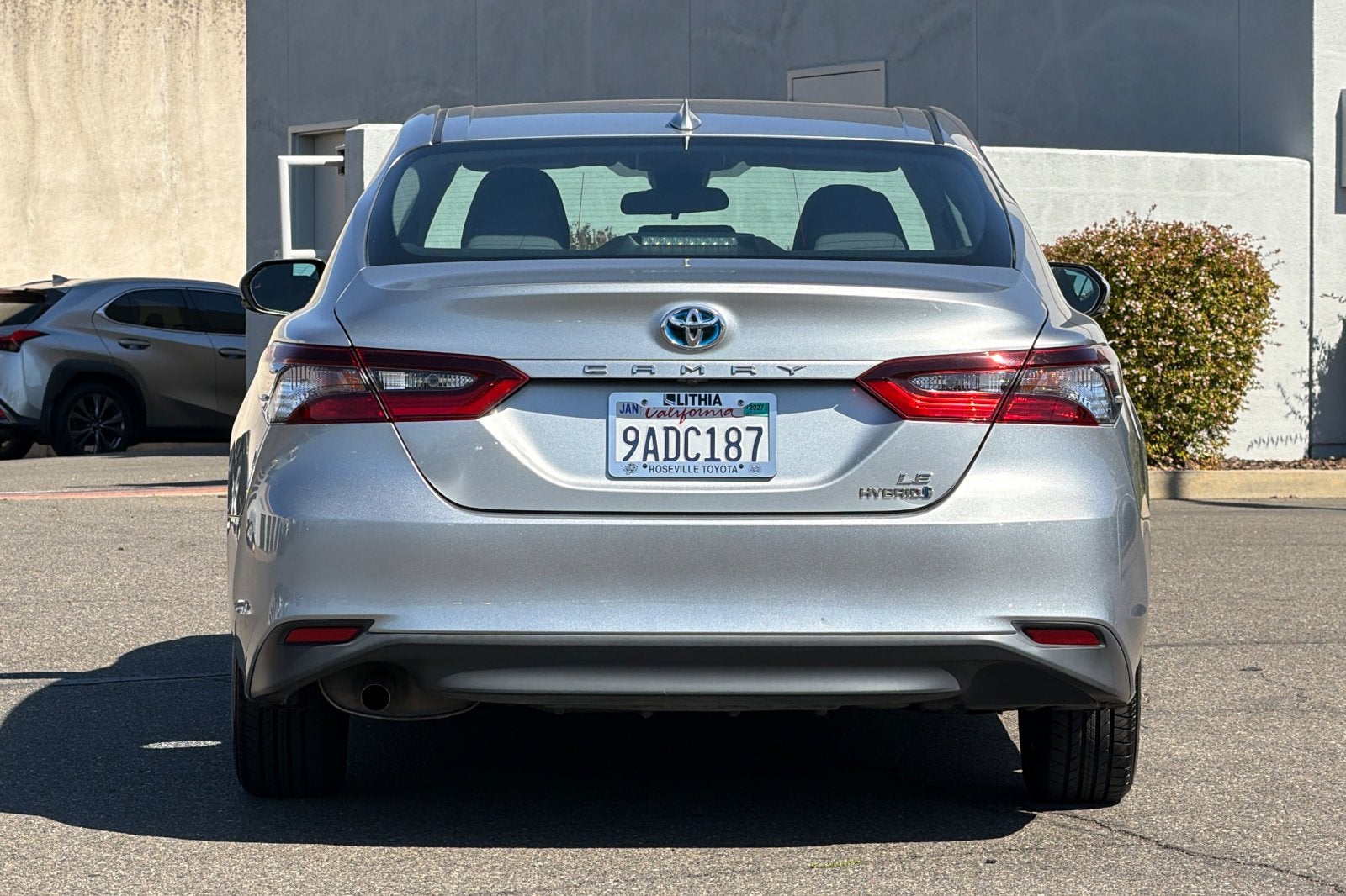 2022 Toyota Camry Hybrid LE
