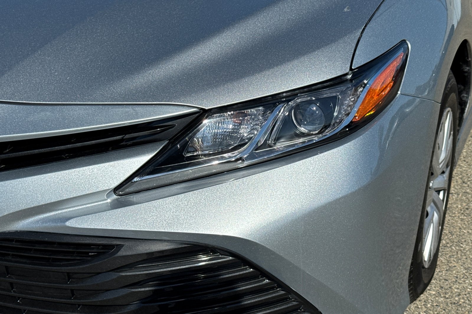 2020 Toyota Camry Hybrid LE