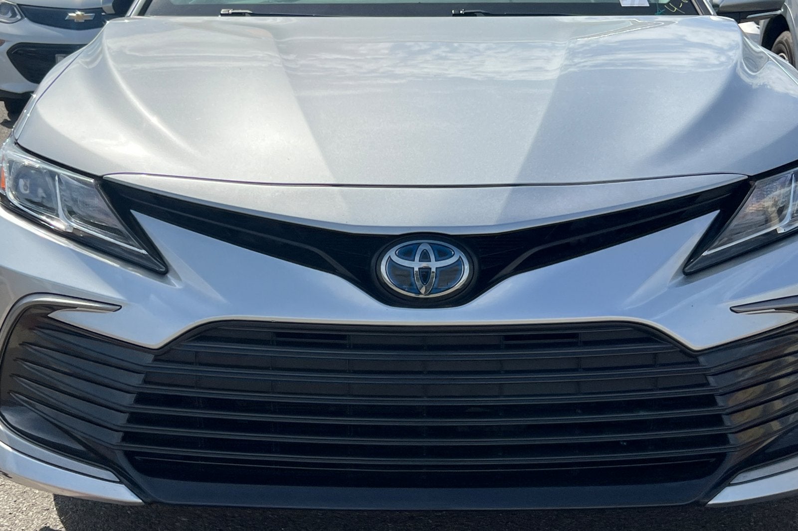 2023 Toyota Camry Hybrid LE