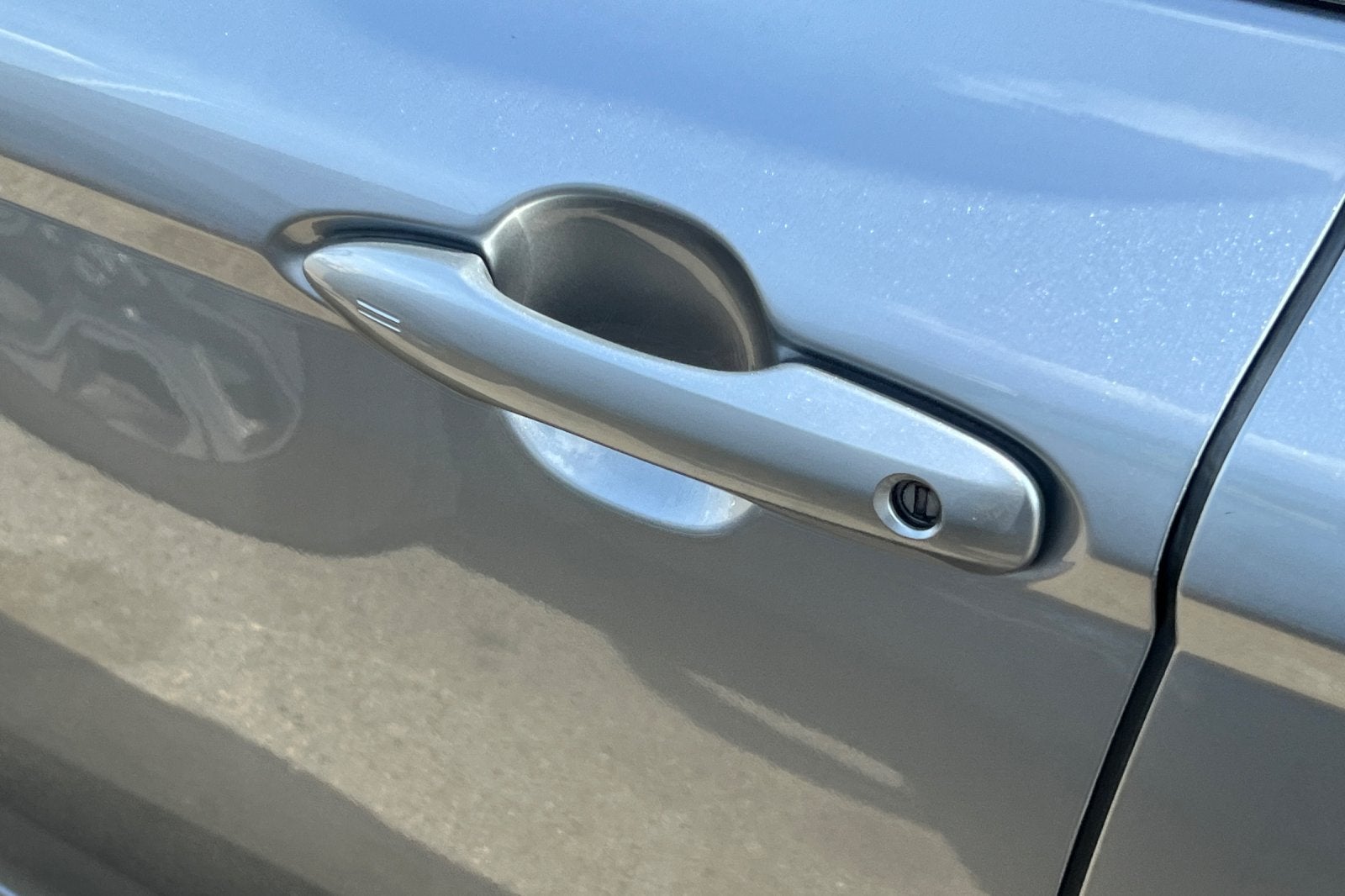 2023 Toyota Camry Hybrid LE