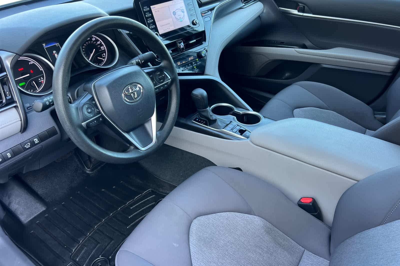 2023 Toyota Camry Hybrid LE
