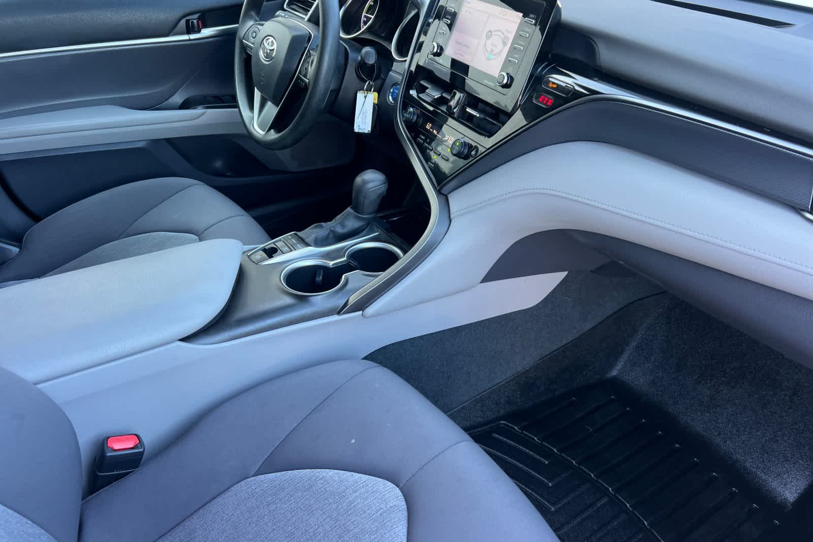 2023 Toyota Camry Hybrid LE