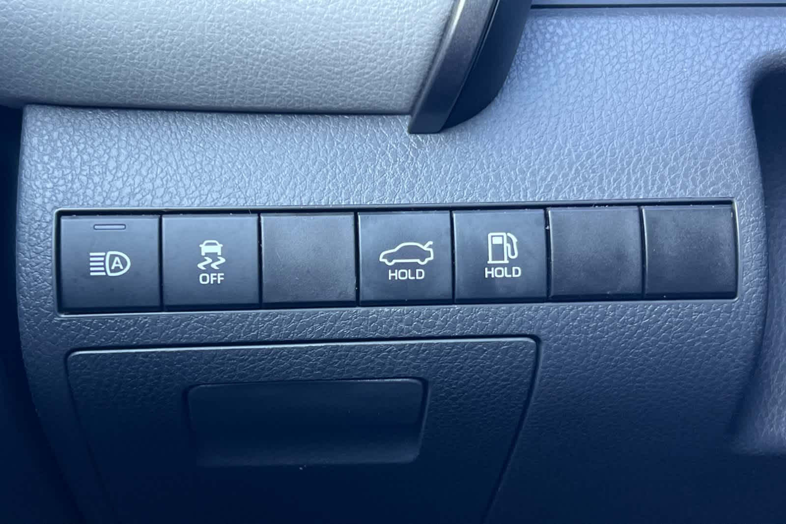 2023 Toyota Camry Hybrid LE