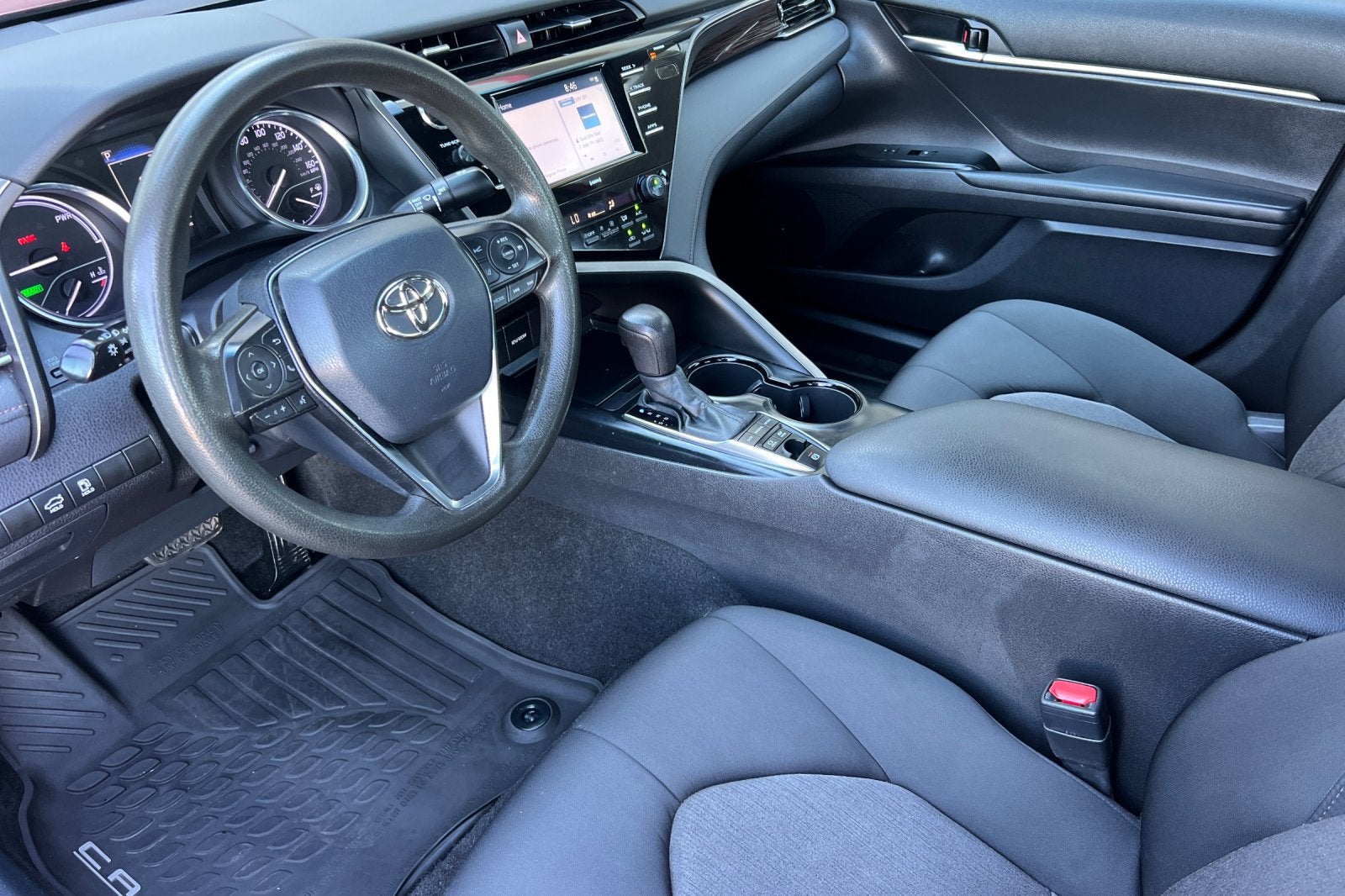 2020 Toyota Camry Hybrid LE