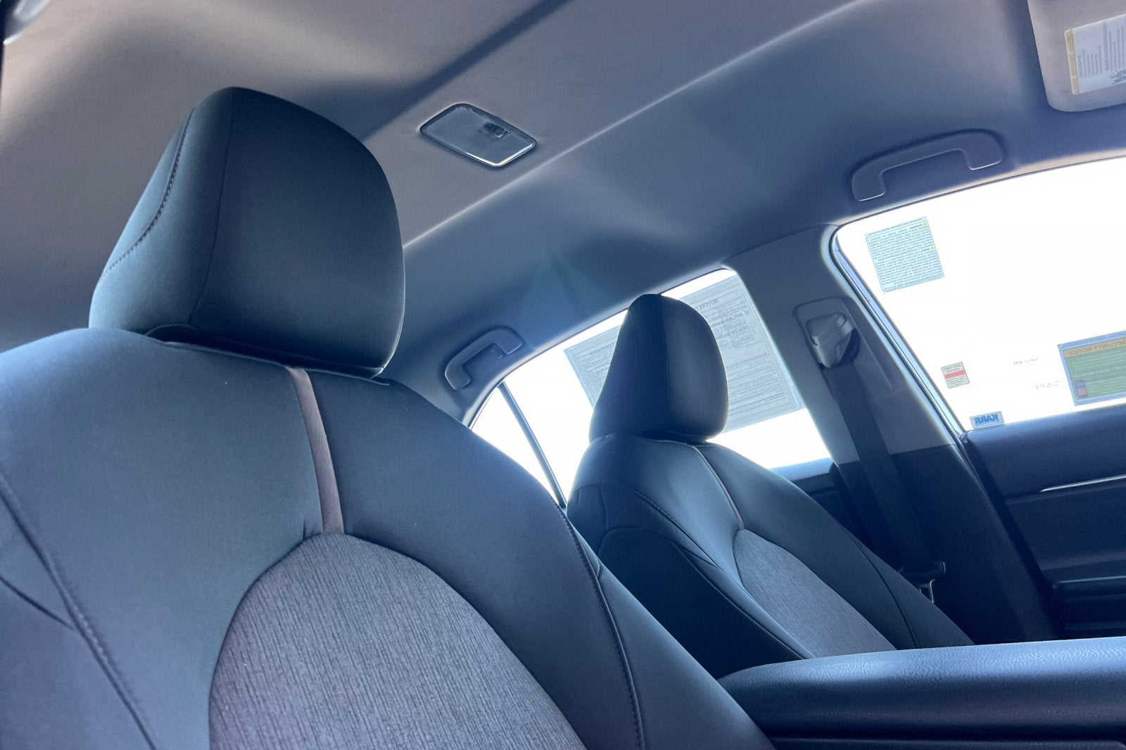 2020 Toyota Camry Hybrid LE