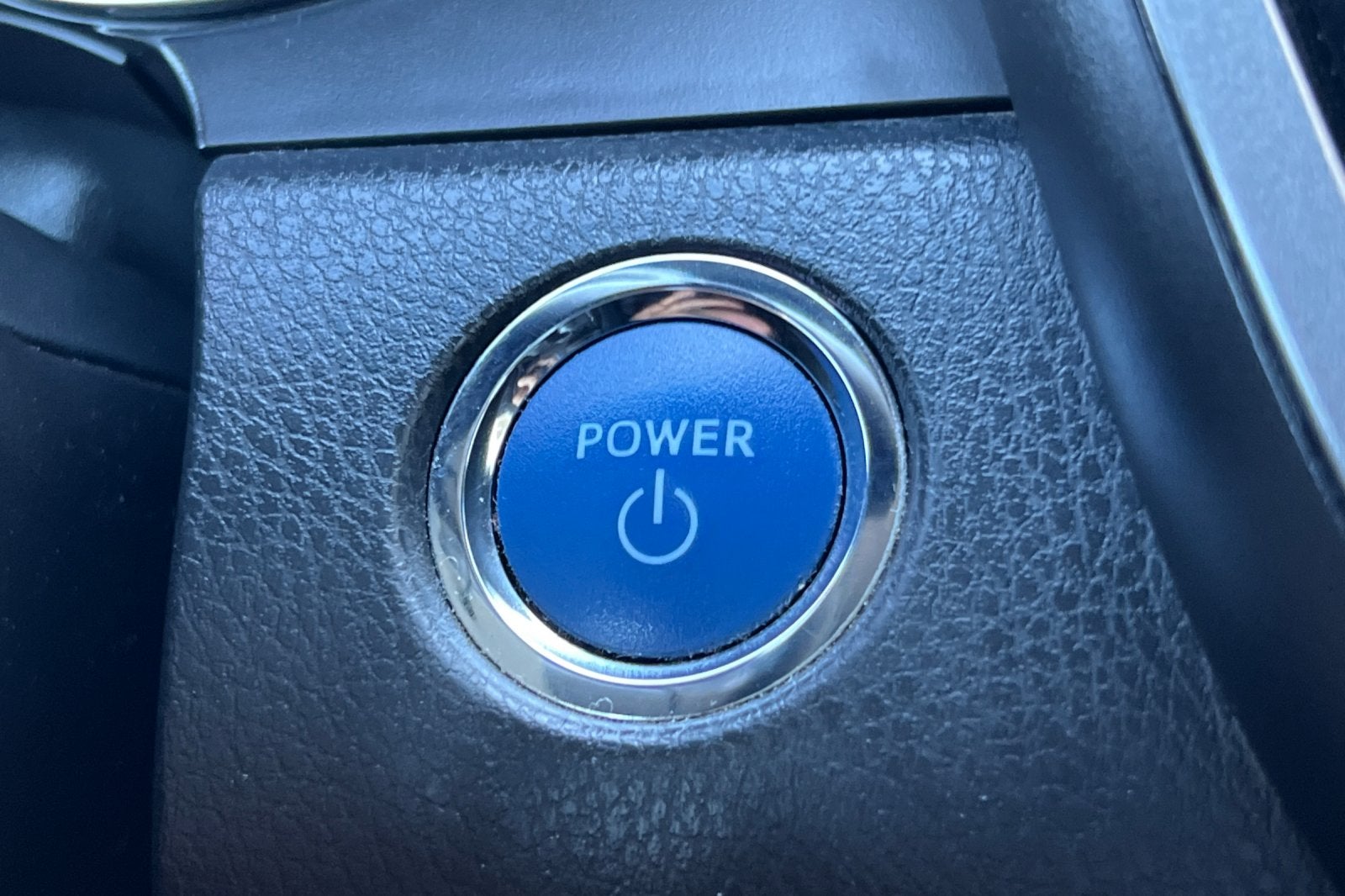 2020 Toyota Camry Hybrid LE