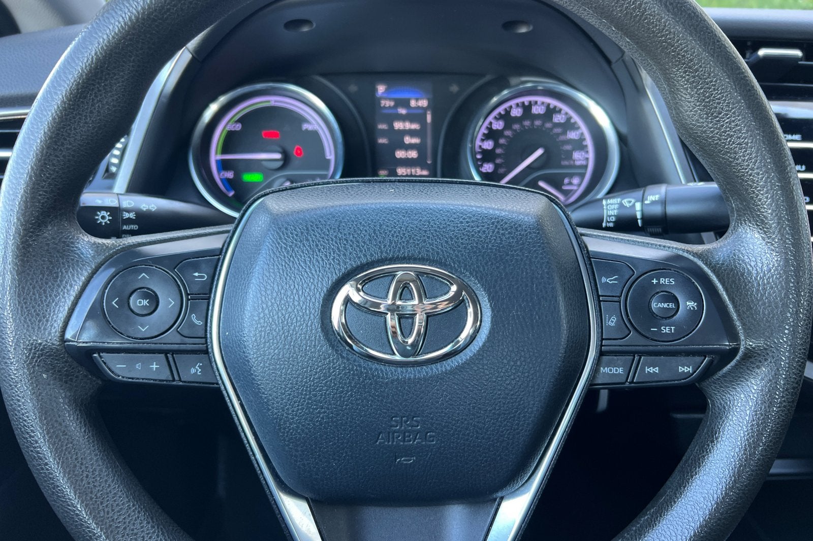 2020 Toyota Camry Hybrid LE