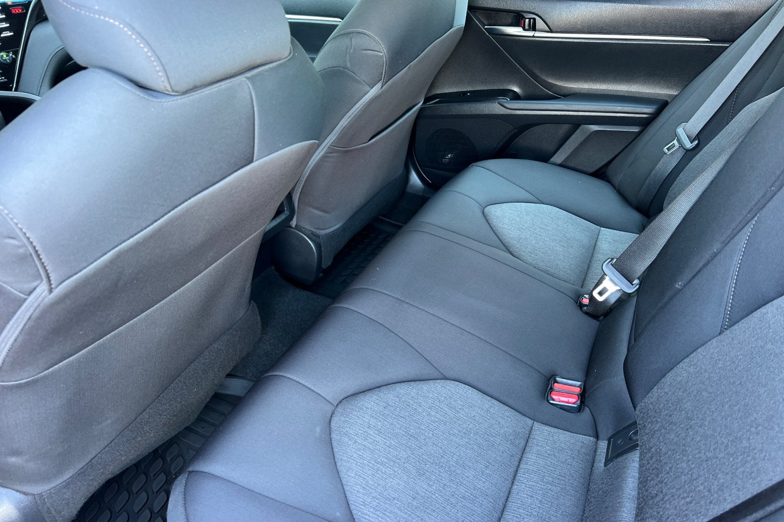 2020 Toyota Camry Hybrid LE