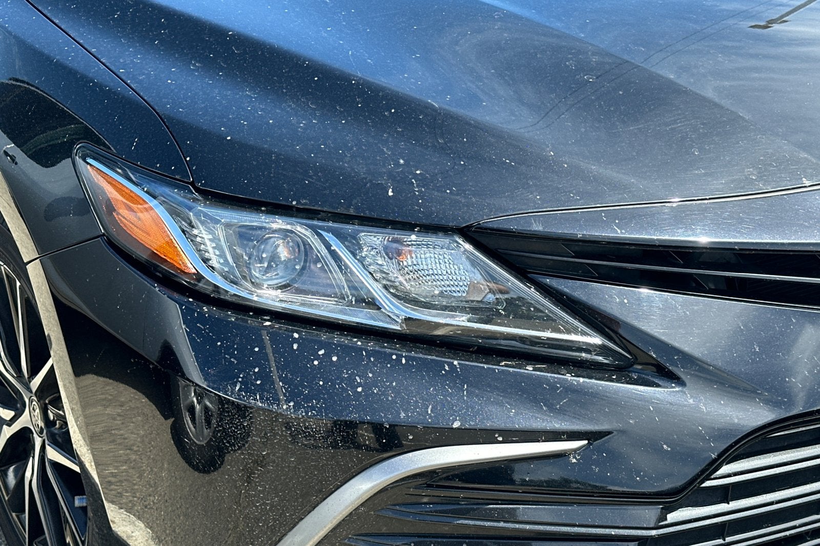 2021 Toyota Camry Hybrid LE