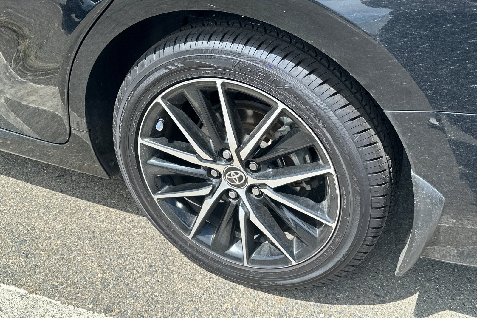 2021 Toyota Camry Hybrid LE