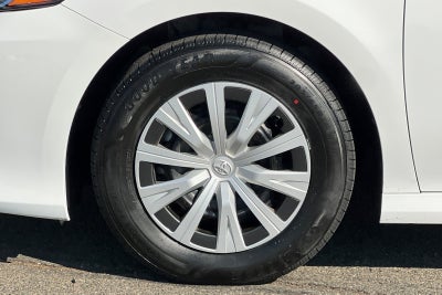 2023 Toyota Camry Hybrid LE
