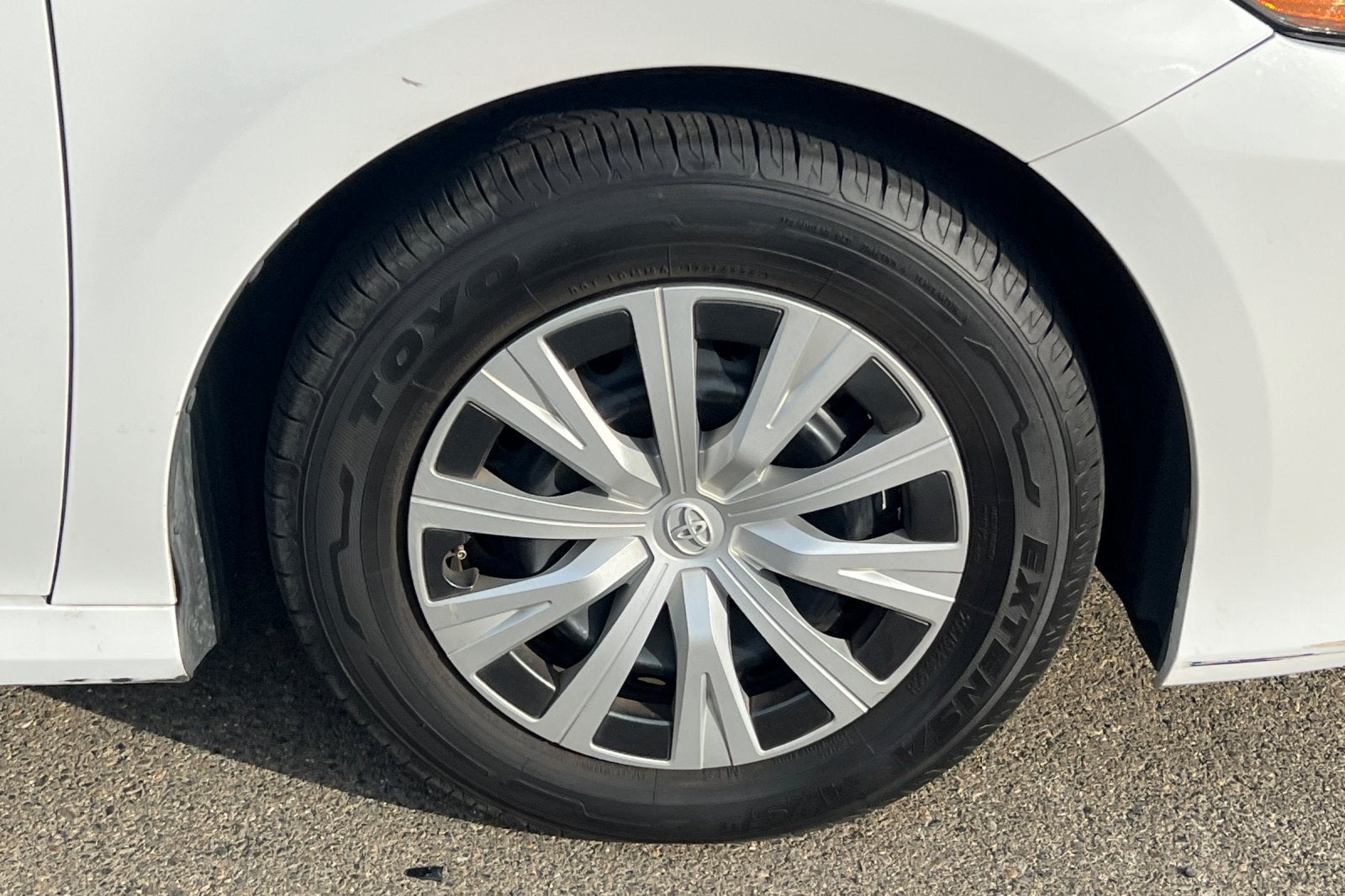 2021 Toyota Camry Hybrid LE