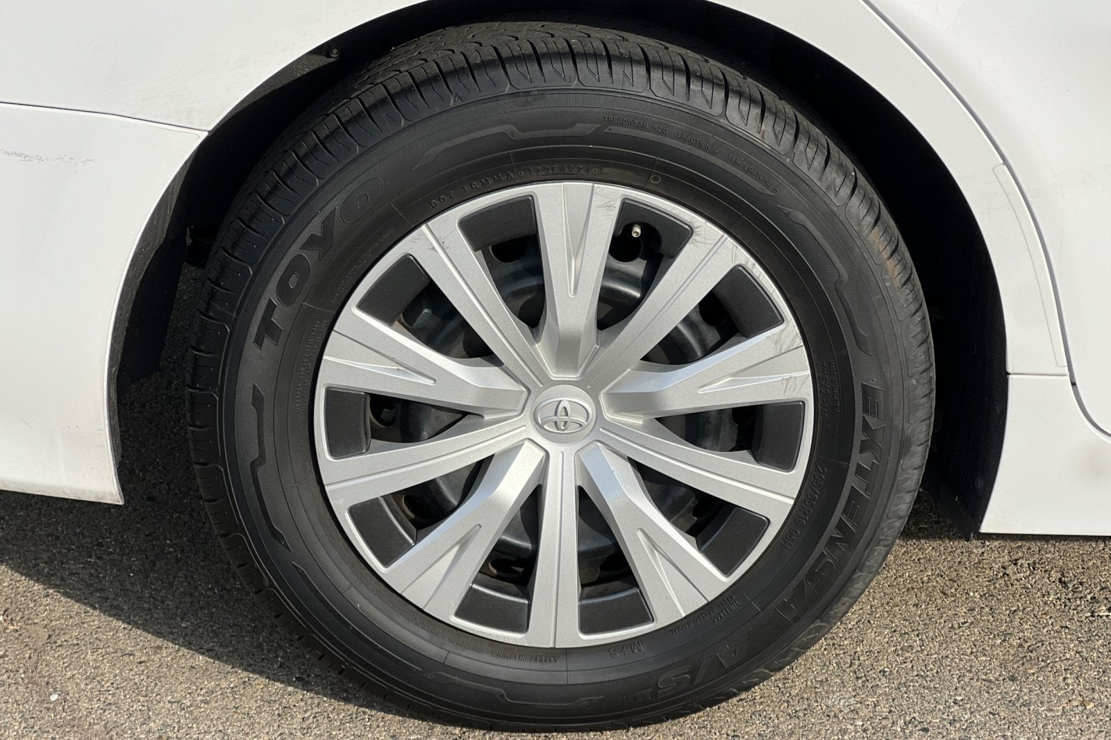 2021 Toyota Camry Hybrid LE