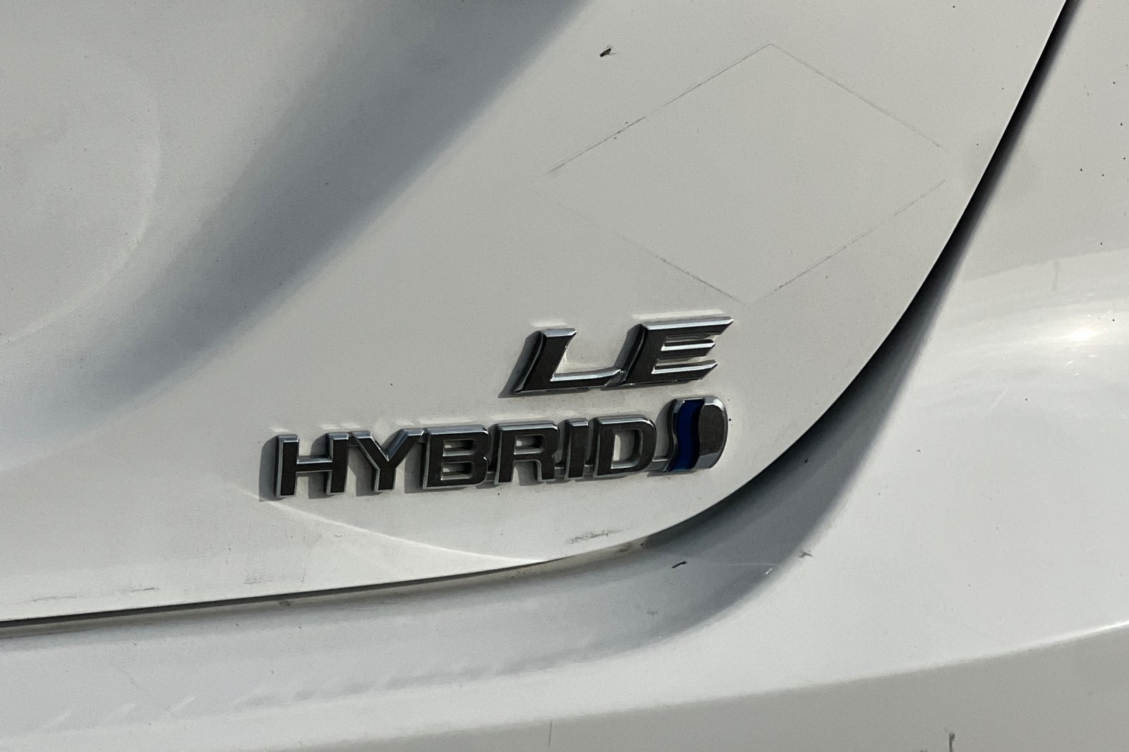 2021 Toyota Camry Hybrid LE