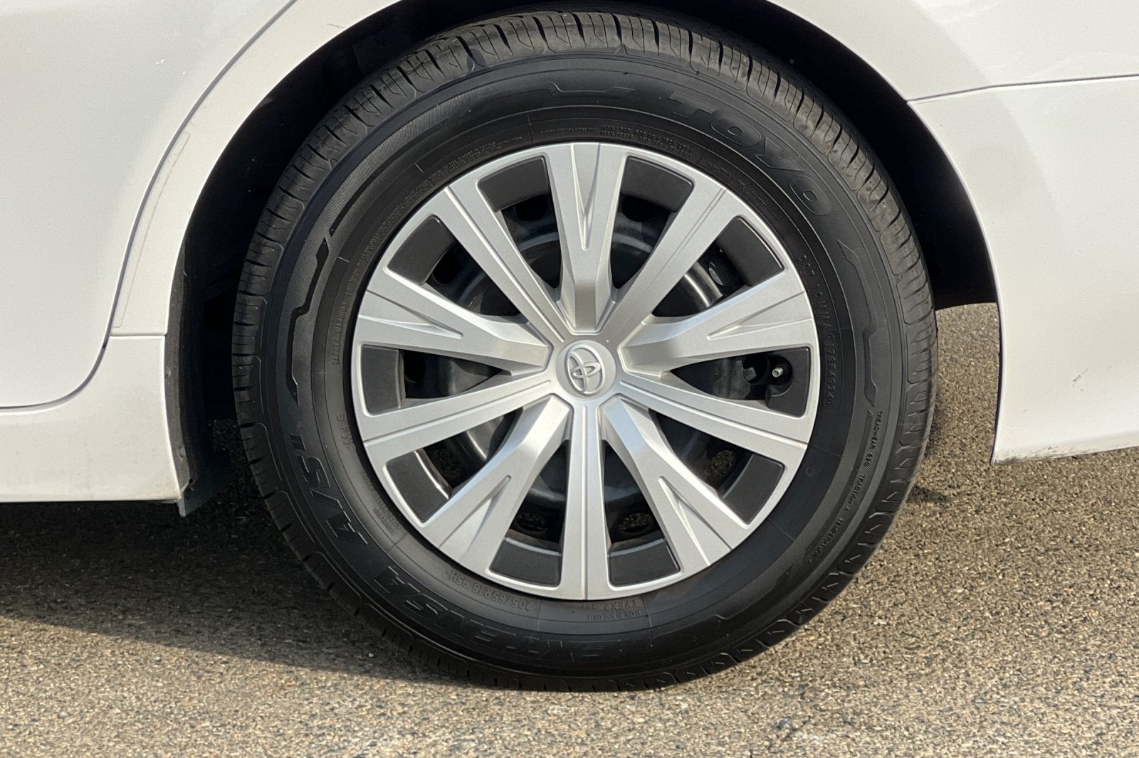 2021 Toyota Camry Hybrid LE