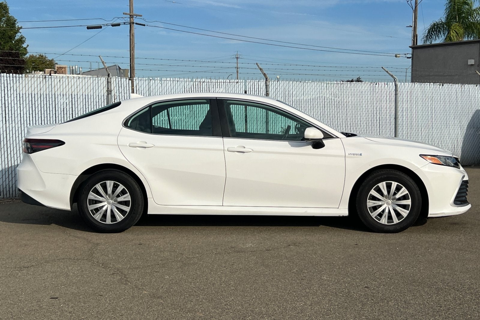 2021 Toyota Camry Hybrid LE