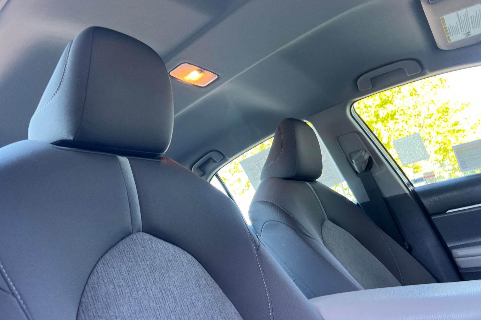 2021 Toyota Camry Hybrid LE