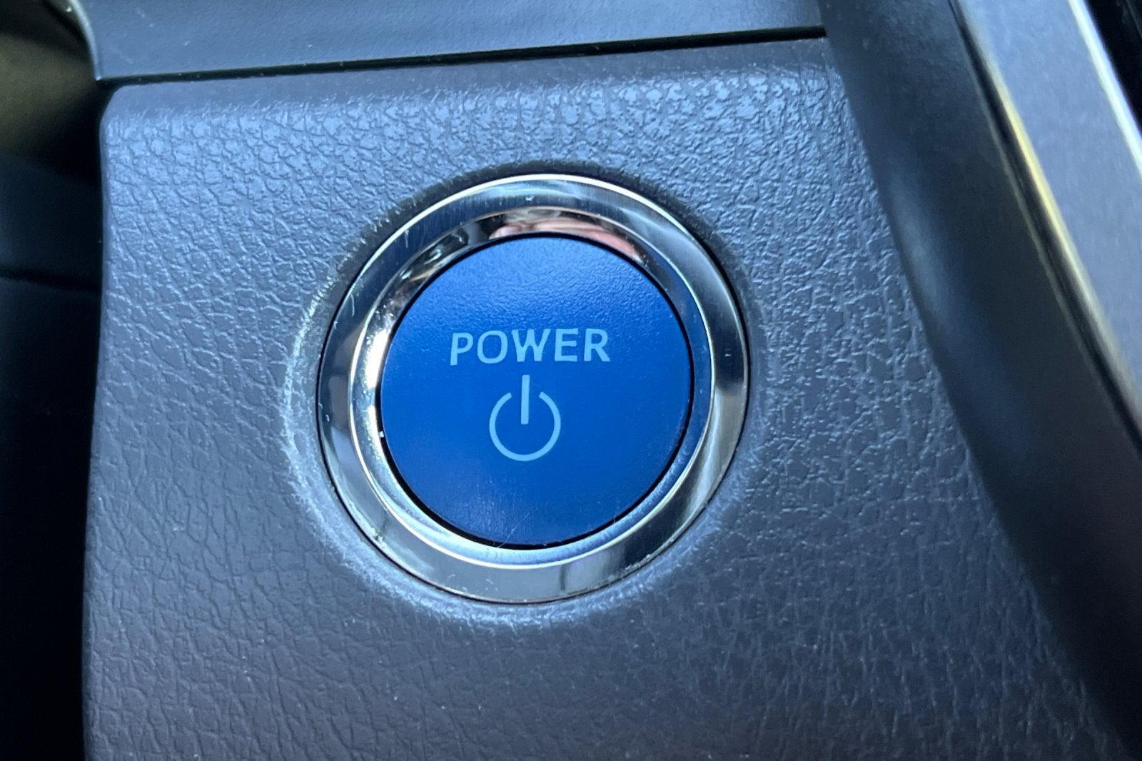 2021 Toyota Camry Hybrid LE