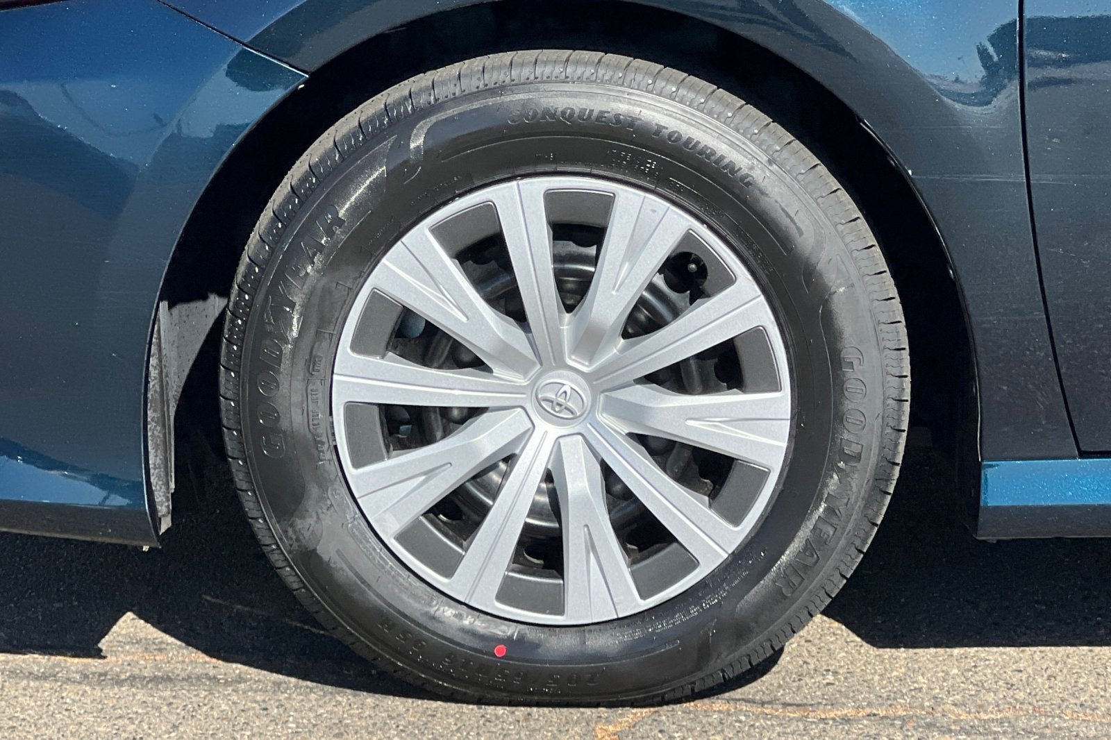 2021 Toyota Camry Hybrid LE