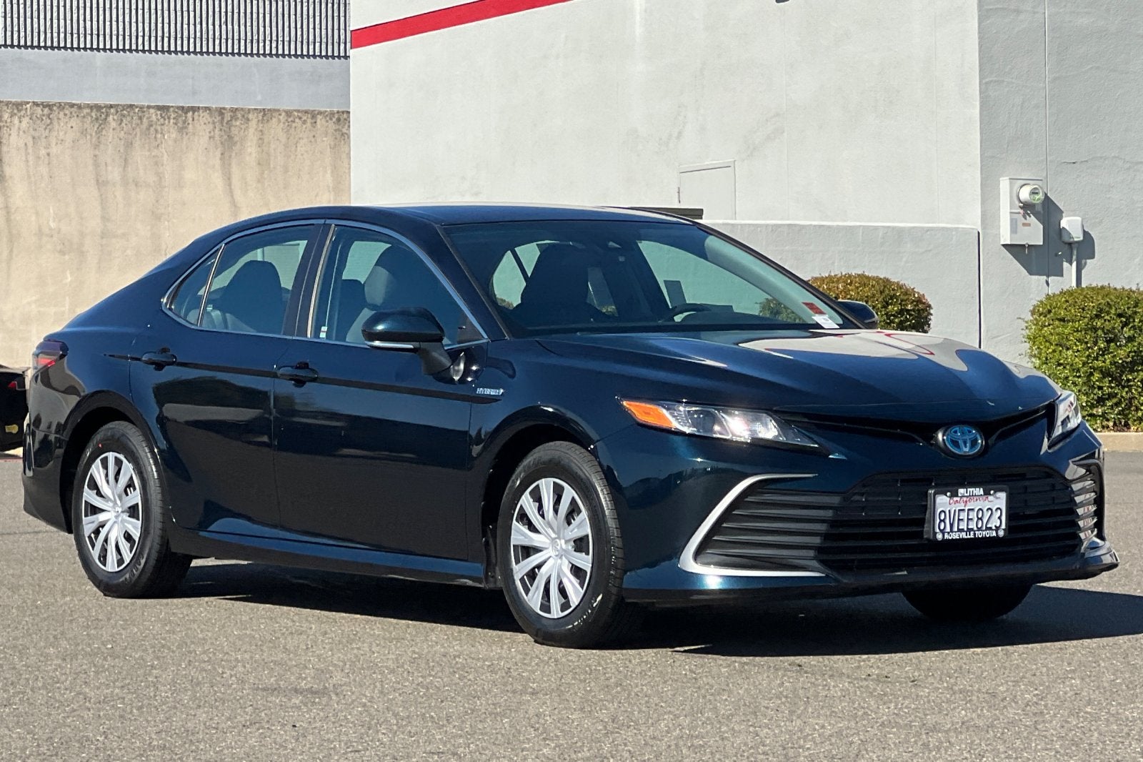 2021 Toyota Camry Hybrid LE