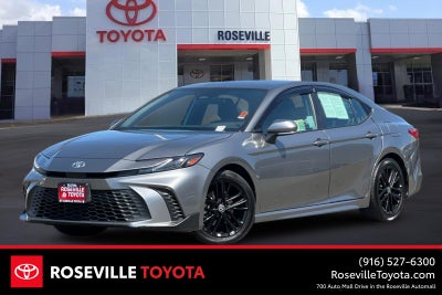 2025 Toyota Camry SE
