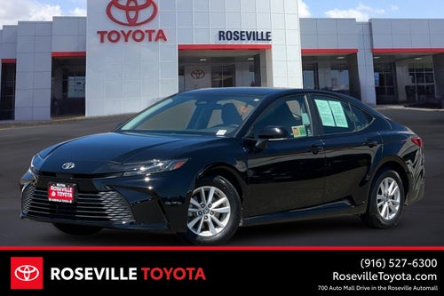 2025 Toyota Camry LE