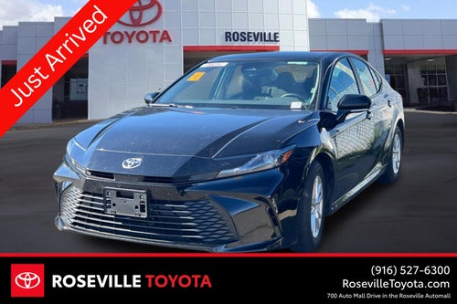 2025 Toyota Camry LE