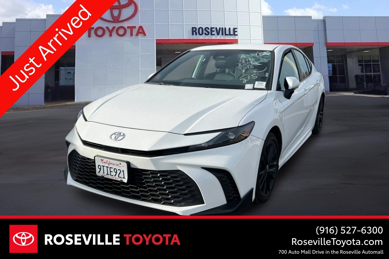 2025 Toyota Camry SE