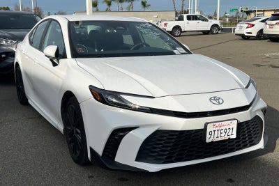 2025 Toyota Camry SE