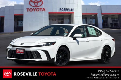 2025 Toyota Camry SE