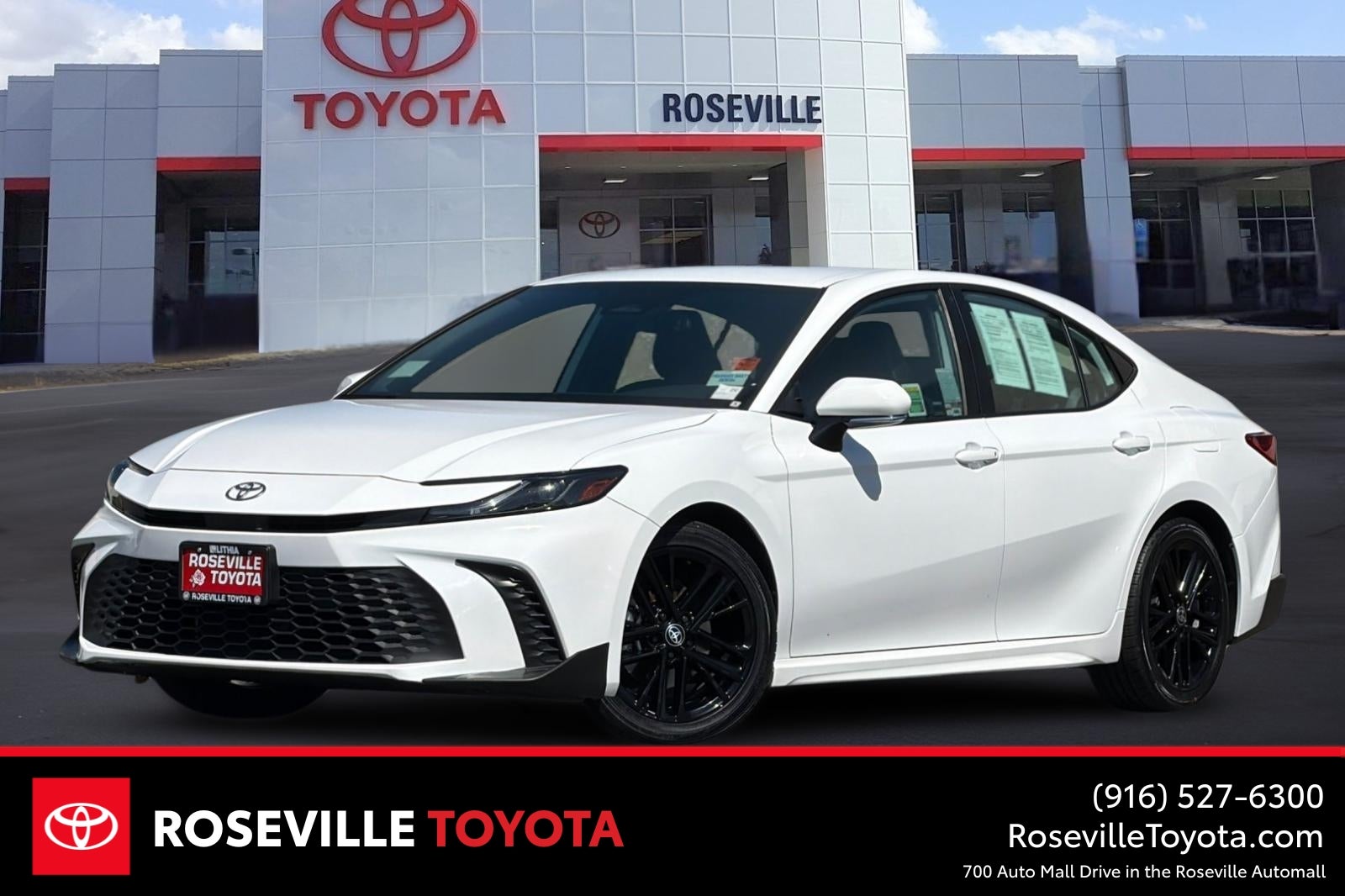 2025 Toyota Camry SE