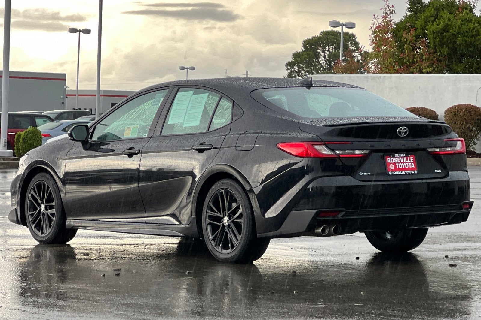 2025 Toyota Camry SE