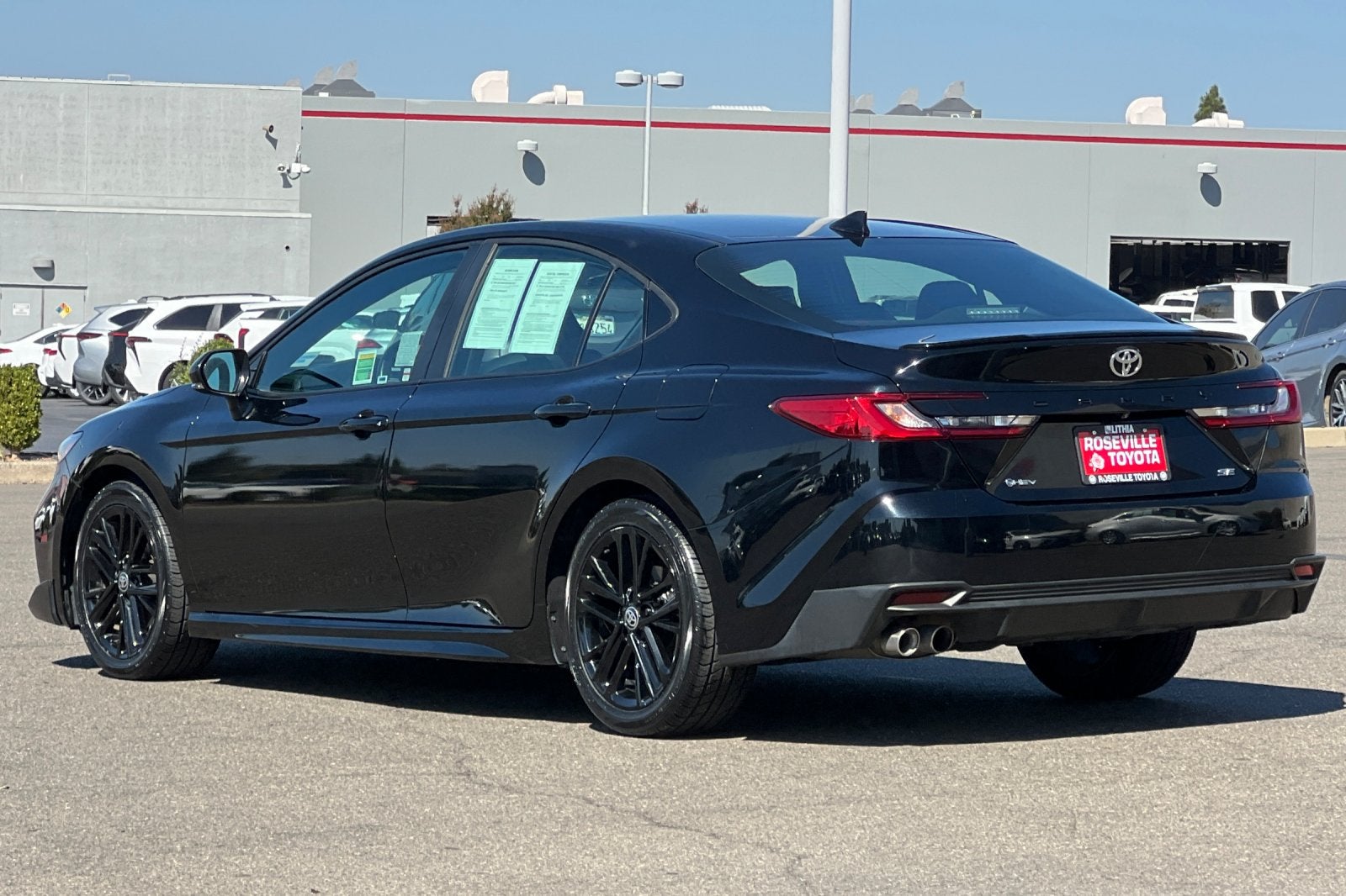 2025 Toyota Camry SE