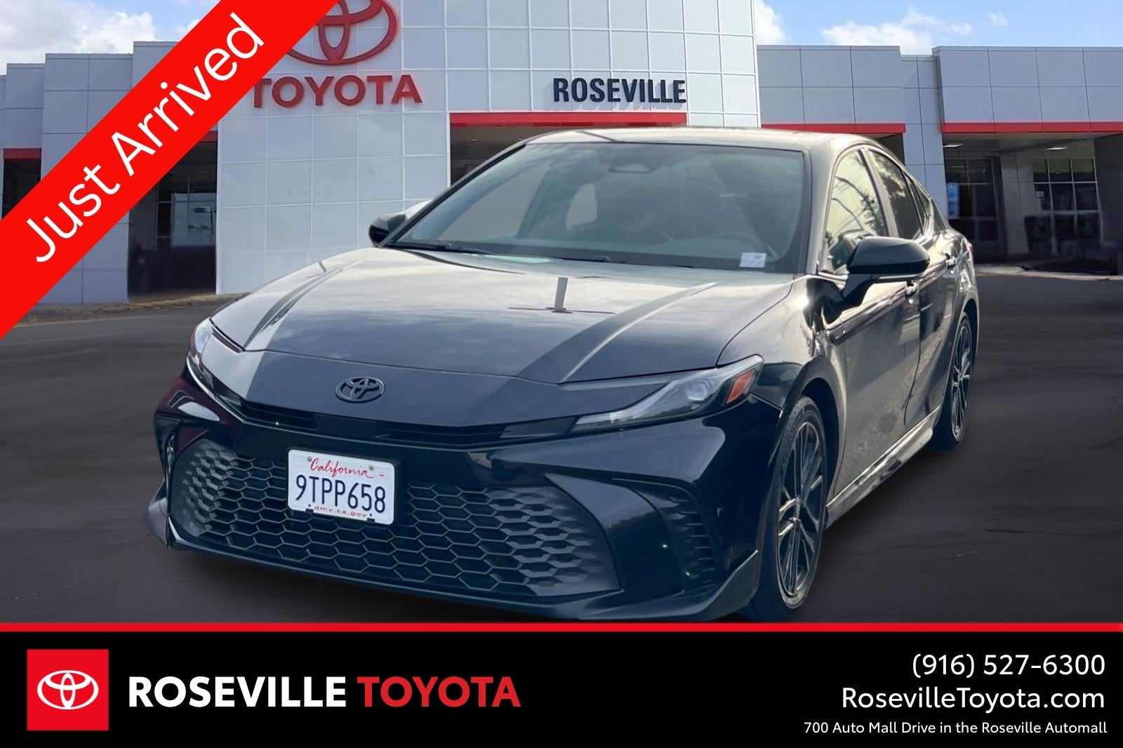 2025 Toyota Camry SE