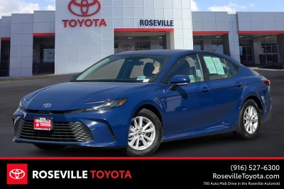 2025 Toyota Camry LE