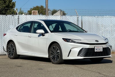 2025 Toyota Camry XLE