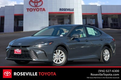 2025 Toyota Camry LE