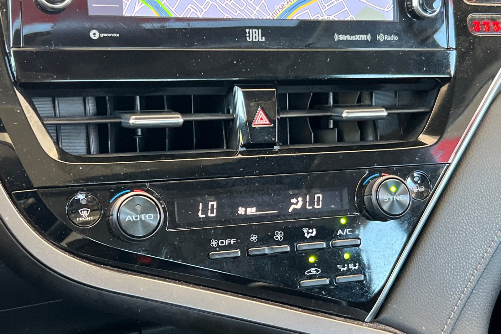 2023 Toyota Camry Hybrid XLE