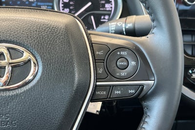 2023 Toyota Camry Hybrid XLE
