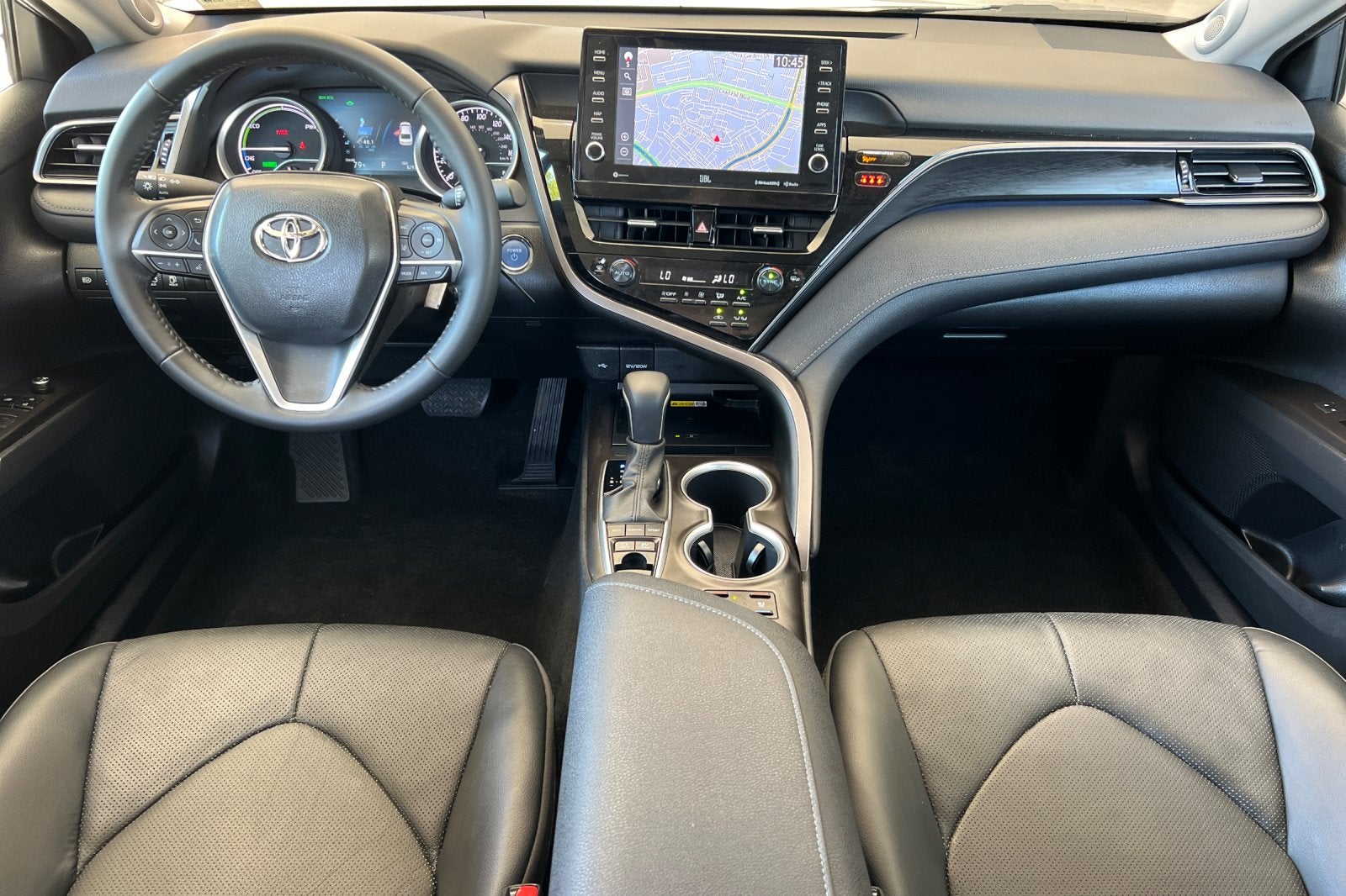 2023 Toyota Camry Hybrid XLE