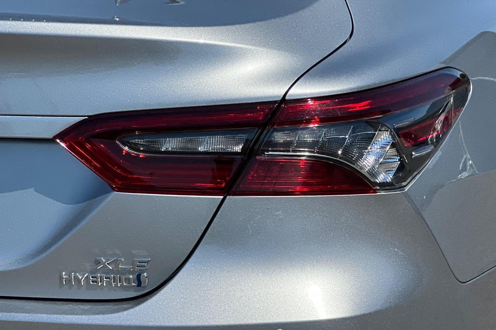 2023 Toyota Camry Hybrid XLE