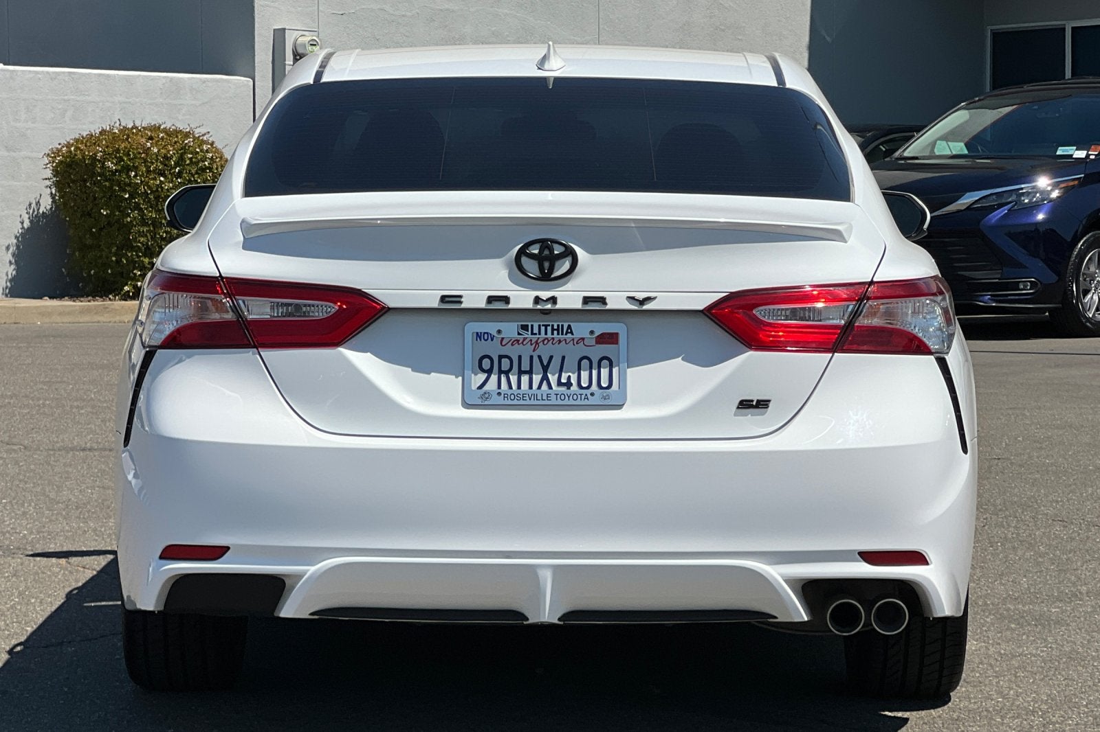 2020 Toyota Camry SE