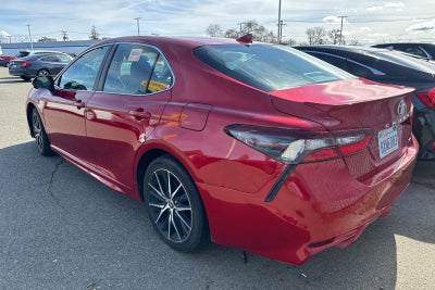 2022 Toyota Camry SE