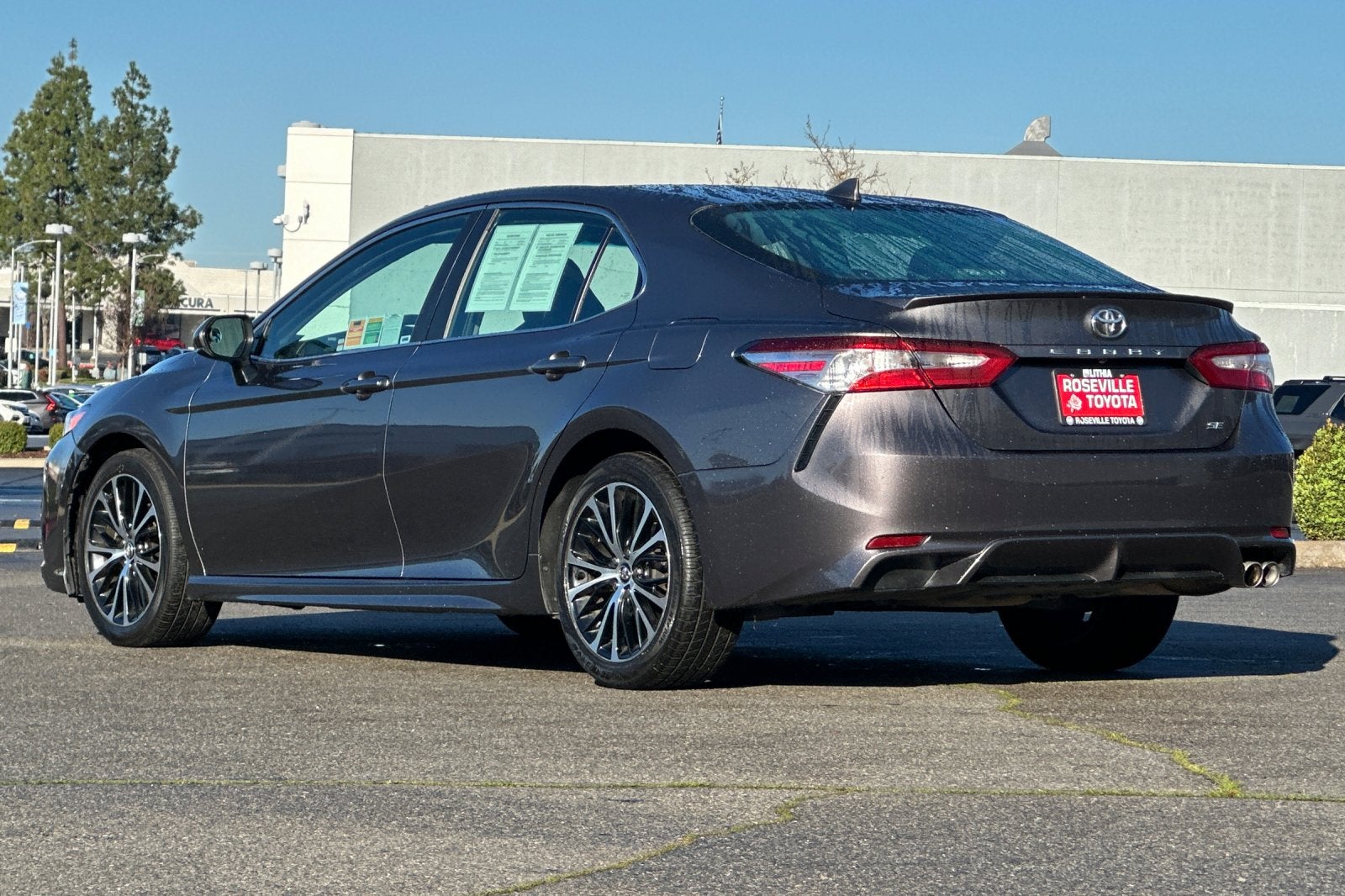 2020 Toyota Camry SE