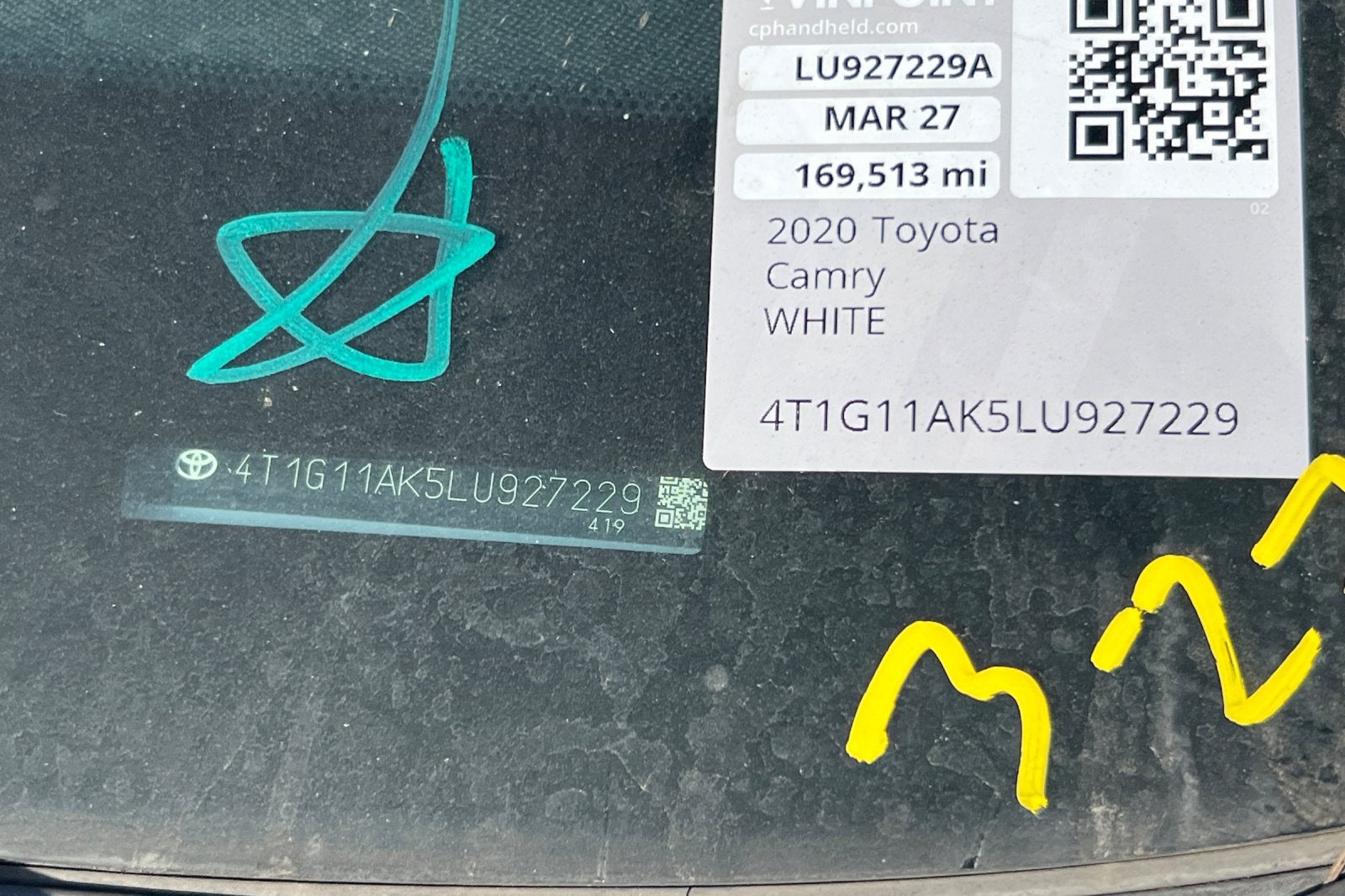 2020 Toyota Camry SE